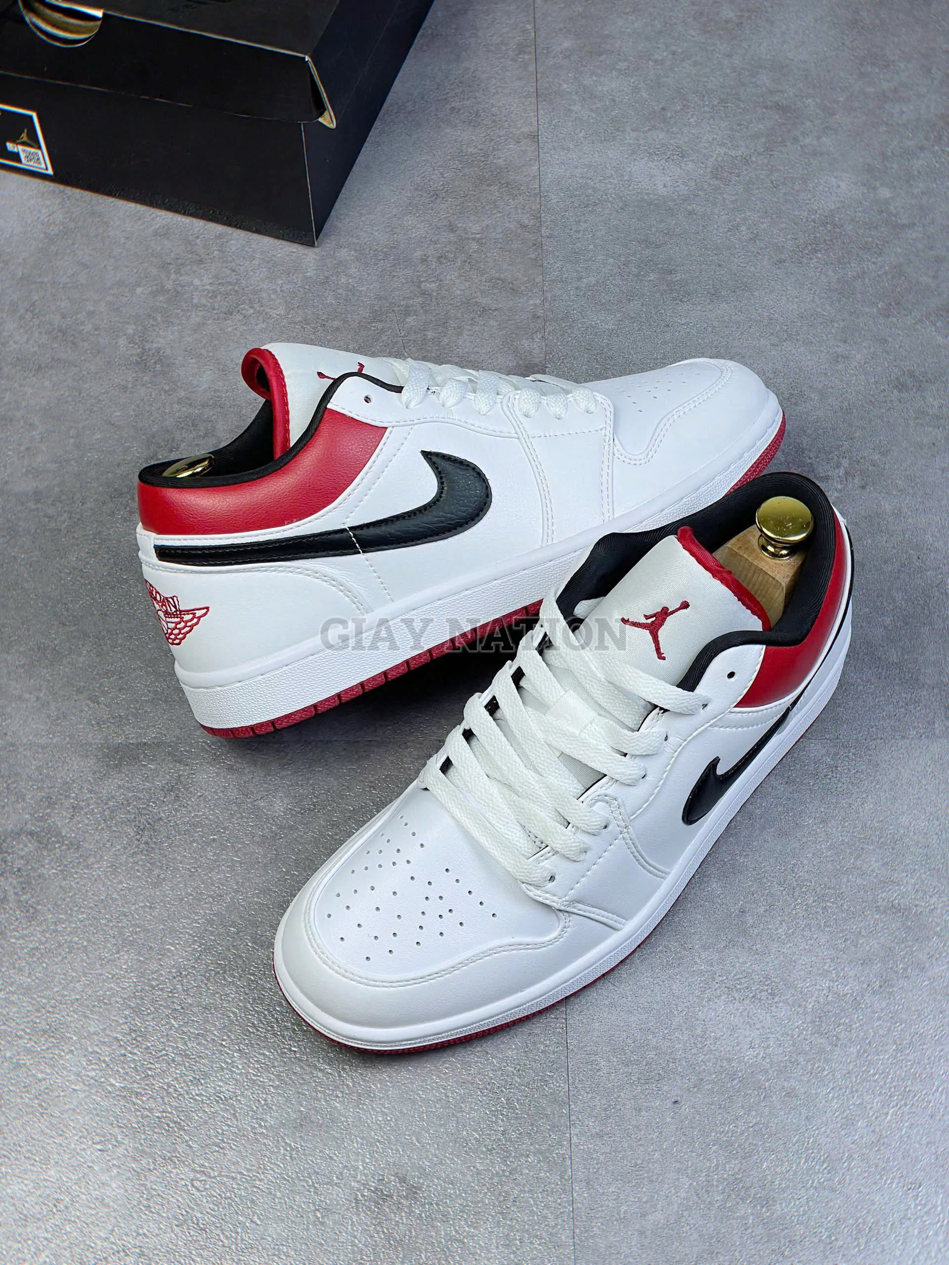 Giay-jordan-low-white-gym-red-5.webp Giay-jordan-low-white-gym-red-5.webp