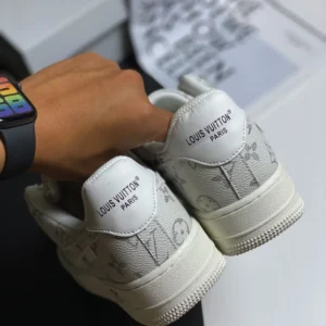 Giày-af1-lv-paris-5.webp