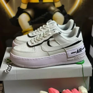 Giày-af1-shadow-trắng-den-5.webp