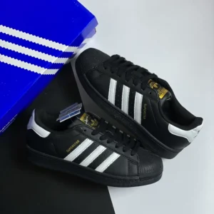 Giày-adidas-sò-den-siêu-cấp-12.webp