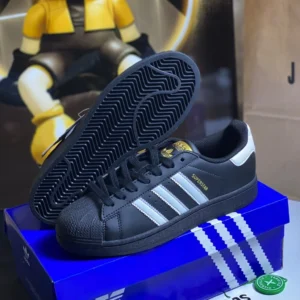 Giày-adidas-sò-den-siêu-cấp-5.webp