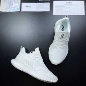 Giày-alphabounce-trắng-beyond-full-box.jpg