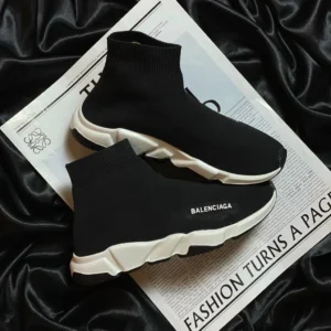 Giày-balenciaga-speed-run-5.webp