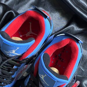Giày-jordan-4-traviss-scott-blue-4.jpeg