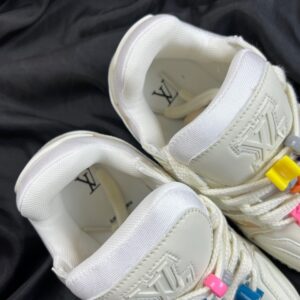 Giày-lv-trainer-maxi-cream-6.jpeg