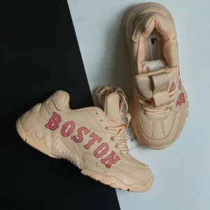 Giày-mlb-boston-hồng.webp