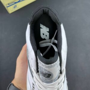 Giày-new-balance-550-den-lót-giày.jpg