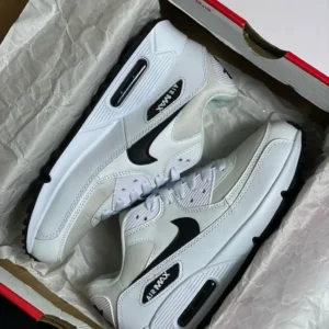 Giày-nike-air-max-90-trắng-siêu-cấp-2.webp