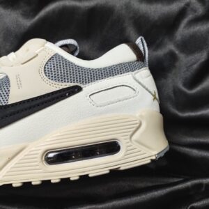 Giày-nike-air-max-90-wolf-grey-3.jpeg