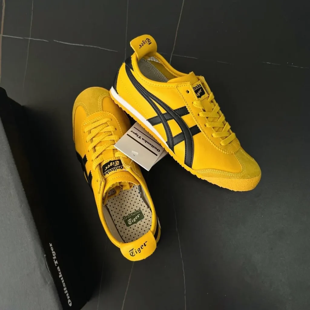 Giày-onitsuka-tiger-den-vàng-siêu-cấp-3.webp