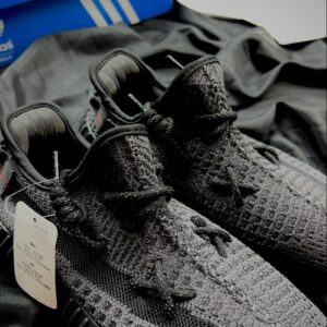 Giày-yeezy-350-black-stt-5.jpeg
