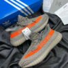 Giày-yeezy-350-v2-beluga-1.jpeg