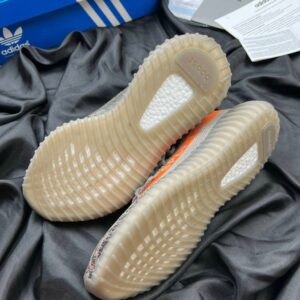 Giày-yeezy-350-v2-beluga-3.jpeg