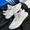Giày-yeezy-350-v2-white-static-1.jpeg