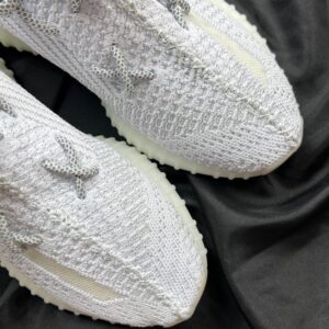 Giày-yeezy-350-v2-white-static-5.jpeg