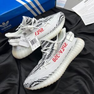 Giày-yeezy-350-v2-zebra-1.jpeg