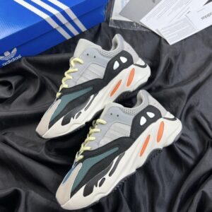 Giày-yeezy-700-wave-runner-3.jpeg