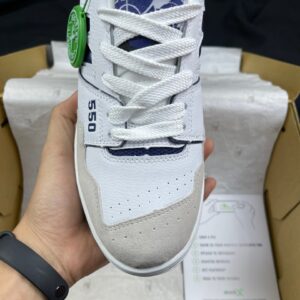 Mũi-giày-new-balance-550-xanh-navy.jpg